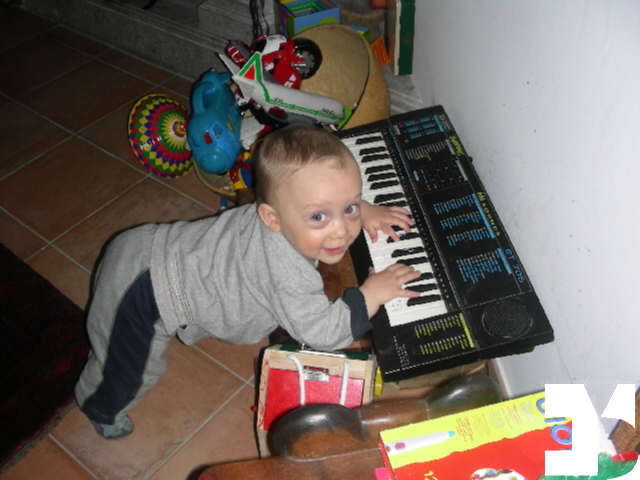 Yuki - 20100427 13.34 - 261 giorni - 918-FDM.JPG